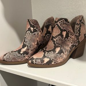Ankle snake skin boots from time and thru NEVER WORN